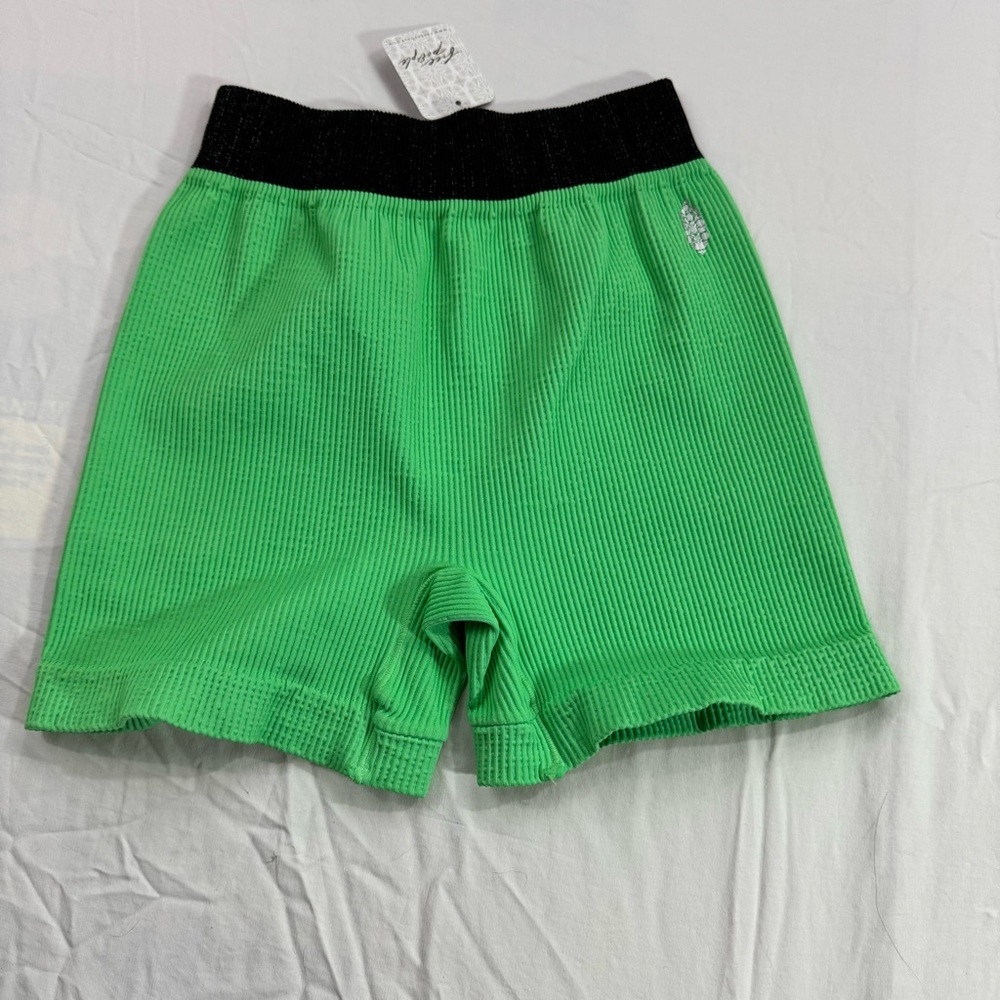 502. NWT‎ Free People Green & Black Relaxed Fit Shorts